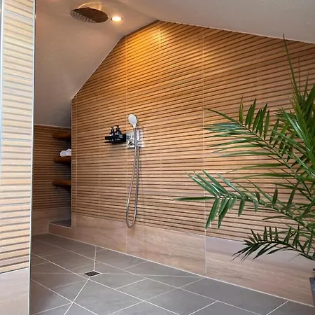 Marie Schwarzwald Unikat In Vs Mit Terrasse